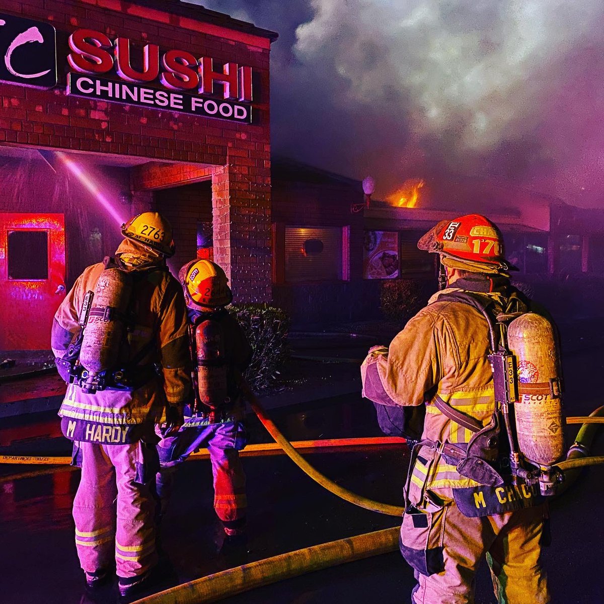 Firefighters have extinguished a defensive first alarm restaurant fire near the I-17 and Bell Rd in Phoenix. The cause of the fire is uncertain at this time and investigators are on the scene to conduct their investigation