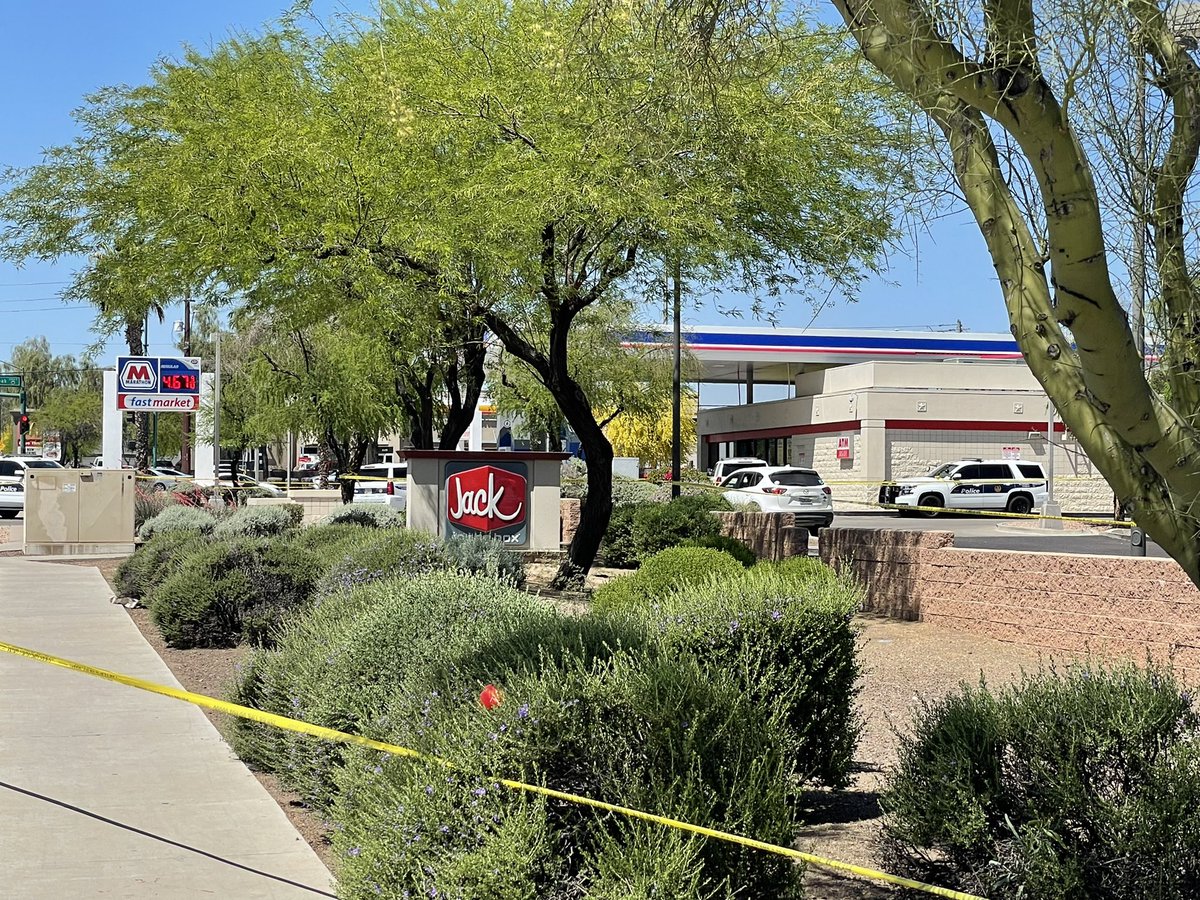 @DavidCaltabiano on the scene of the shooting in north Phoenix