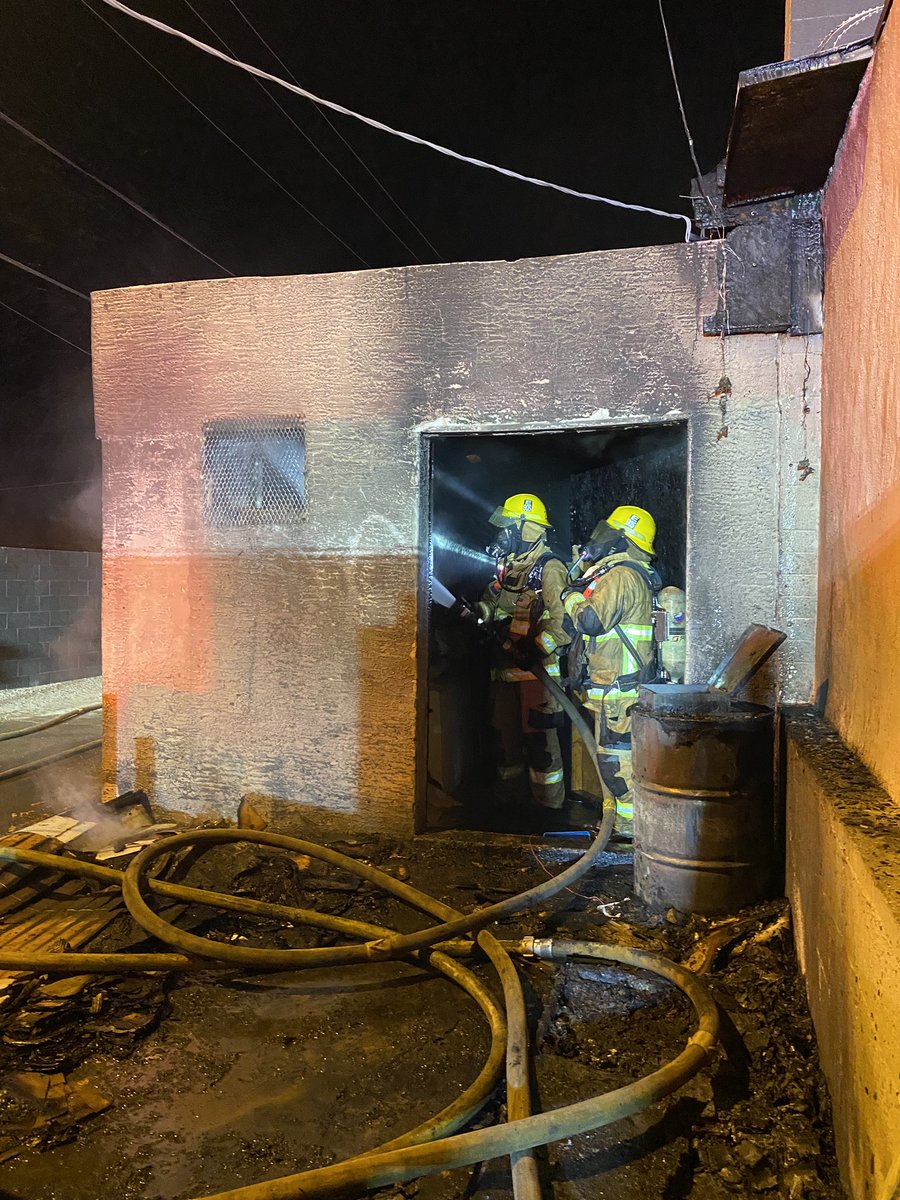 Crews were able to quickly knockdown the flames preventing any extension to the adjacent business. There are no reported injuries and investigators are on the scene