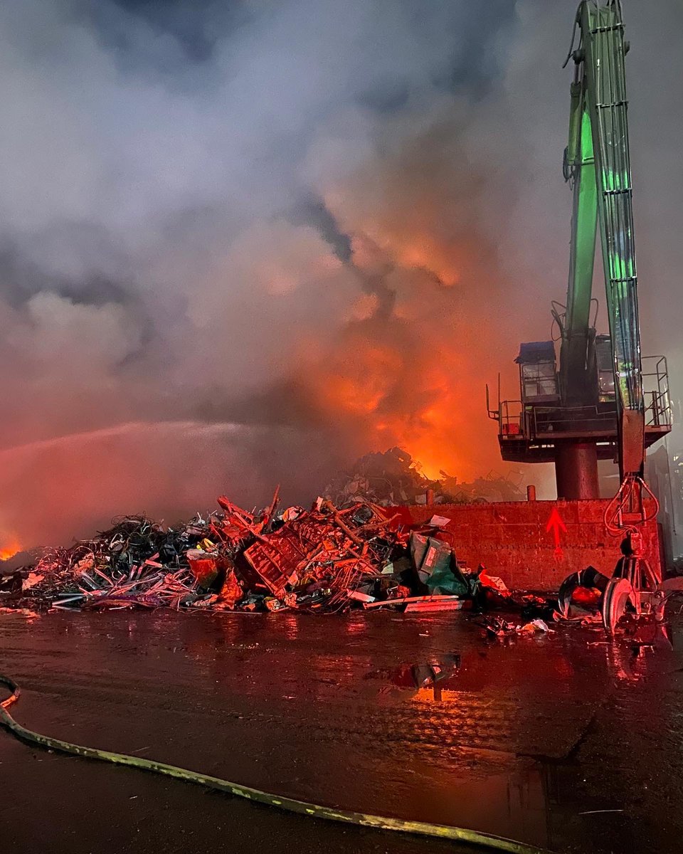 Tonight firefighters have extinguished a 2nd Alarm Scrapyard Fire near 22nd Ave & McDowell Rd. Crews operated in a defensive strategy, while using a Big Water Operation to successfully extinguish the blaze. No injuries were reported on the fireground