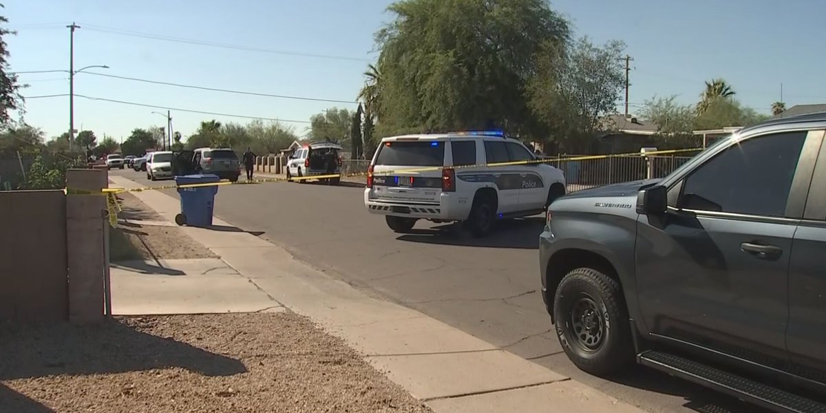 Child injured in shooting, suspect on the run in Phoenix