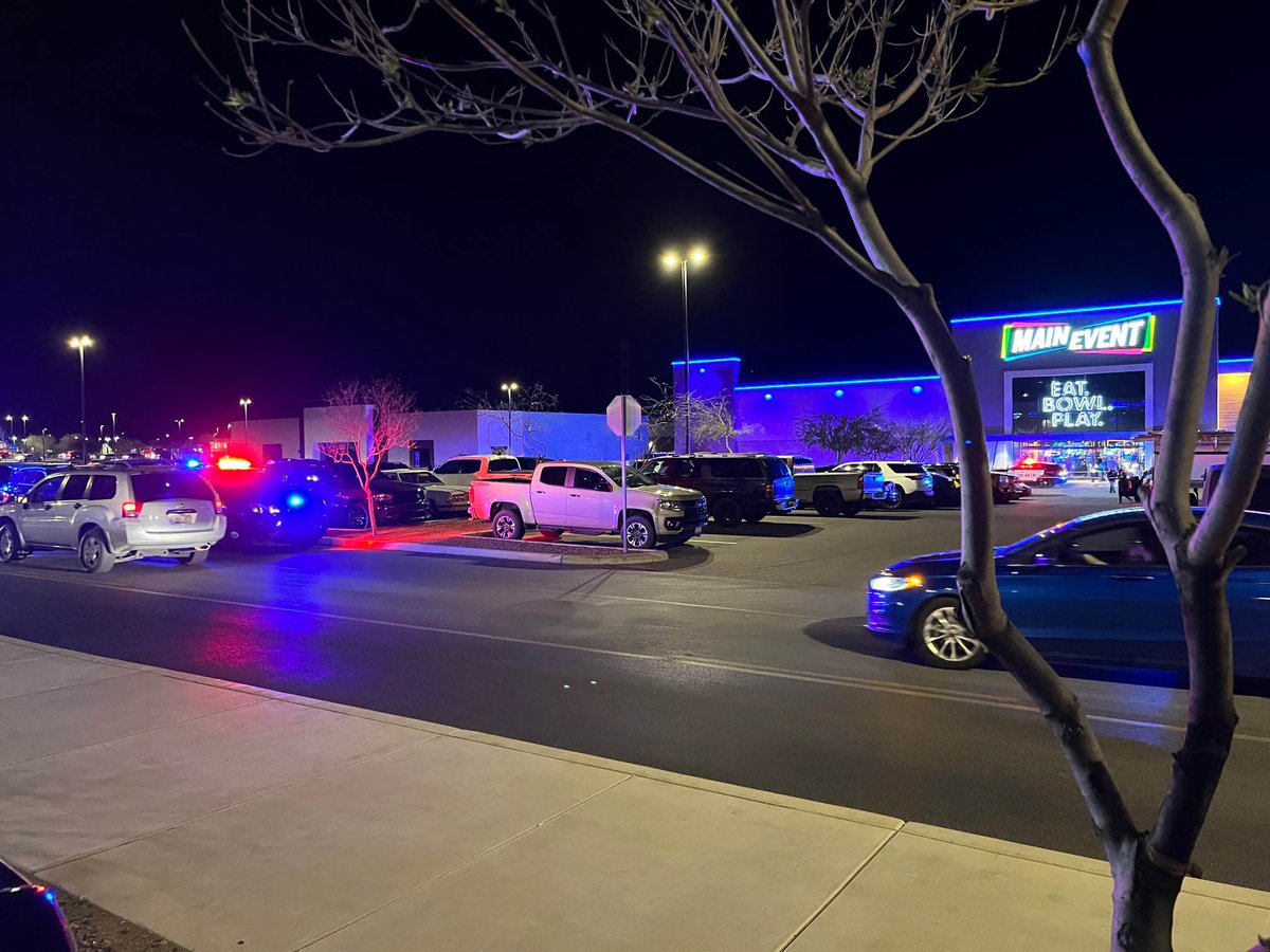 heavy police presence at the Tucson Spectrum Mall on Irvington & I-19. We have unconfirmed reports of a possible shooting. We have a crew on scene and we've reached out to TPD for details