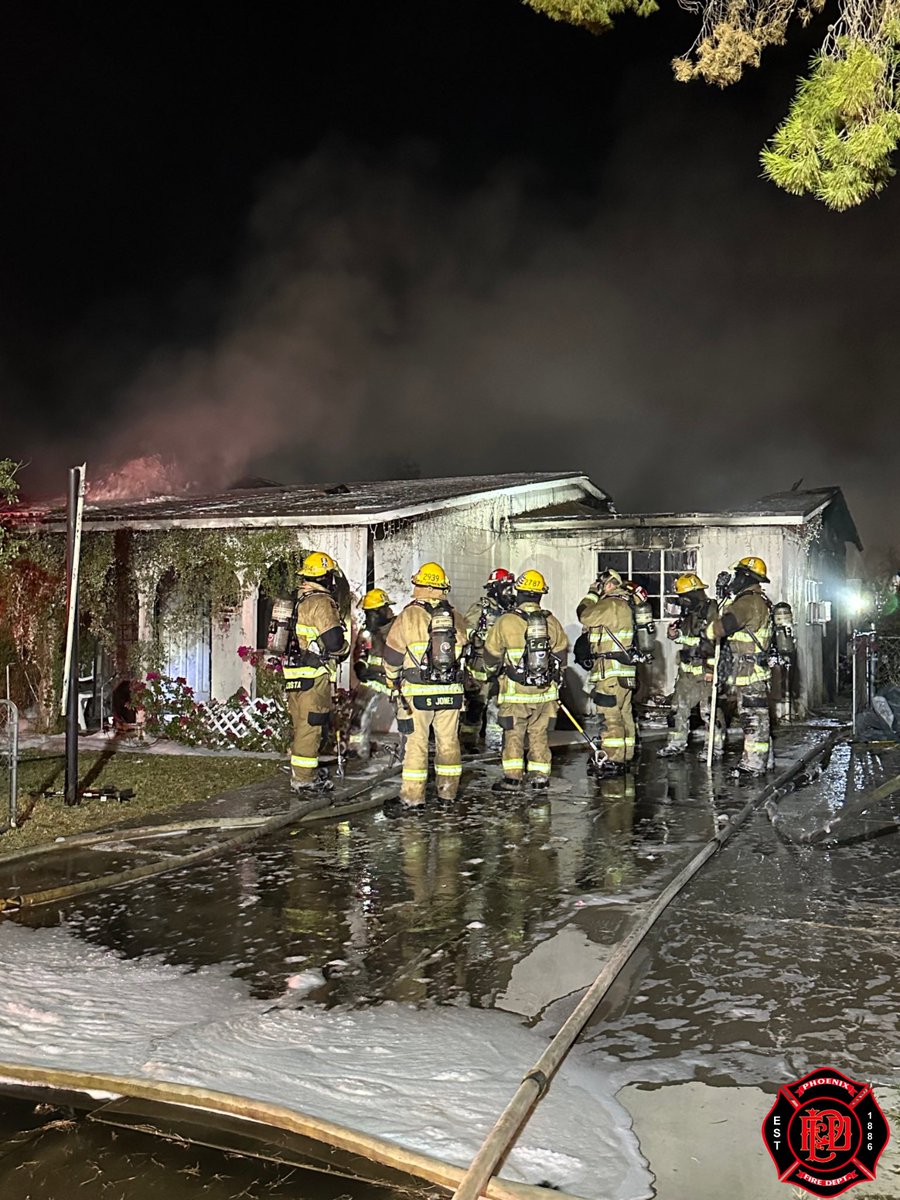PHXFire battled a double house fire this morning near 19th Ave and Southern. Reports were received by emergency dispatchers that two structures were on fire. Eight people will be displaced.  