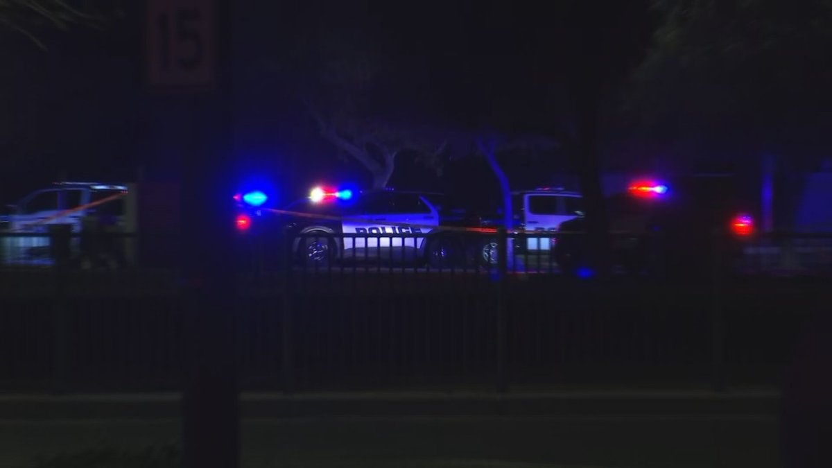 Police investigate shooting at Chandler park: