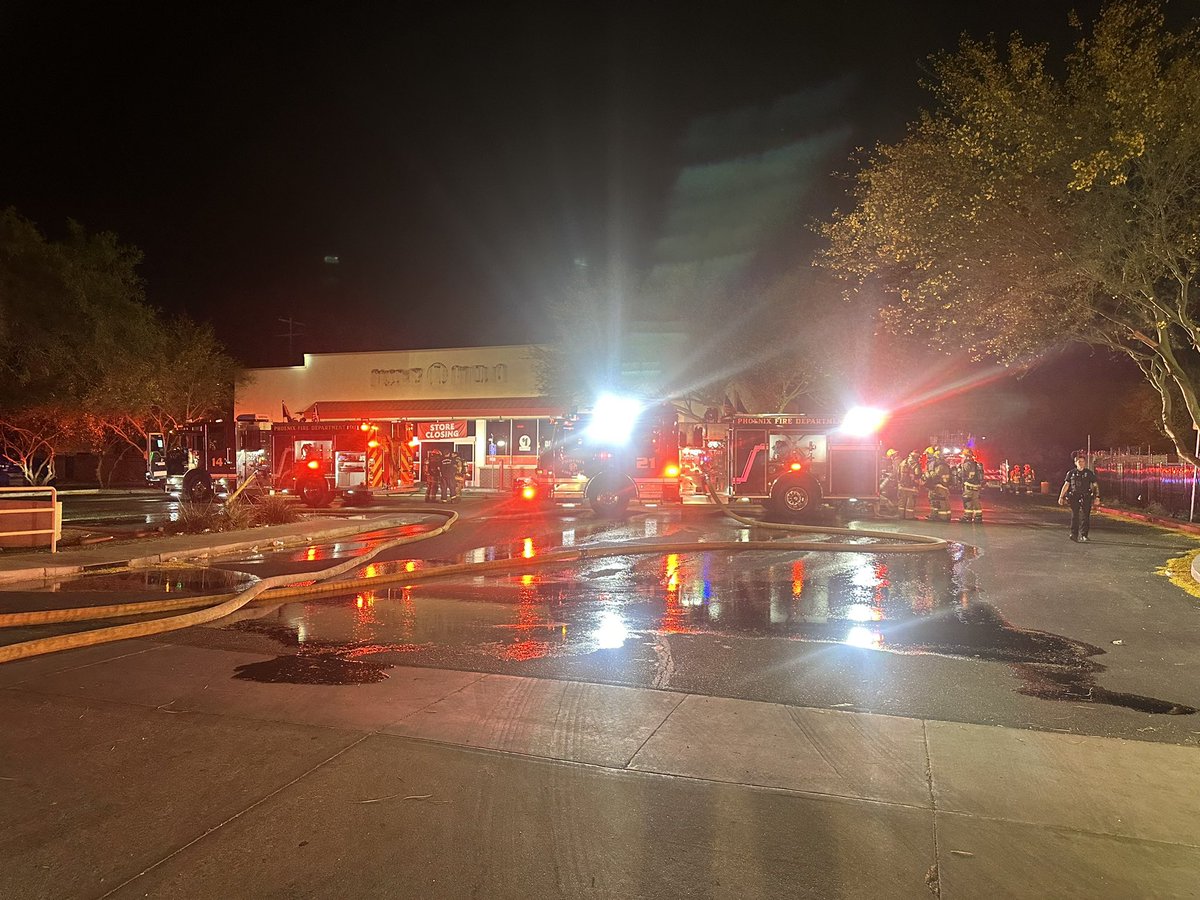 Just before midnight PHXFire extinguished a fire in a former Family Dollar store near 25th Ave and Van Buren. The store was vacant at the time of the incident. Fire investigators working to determine a cause. No injuries reported