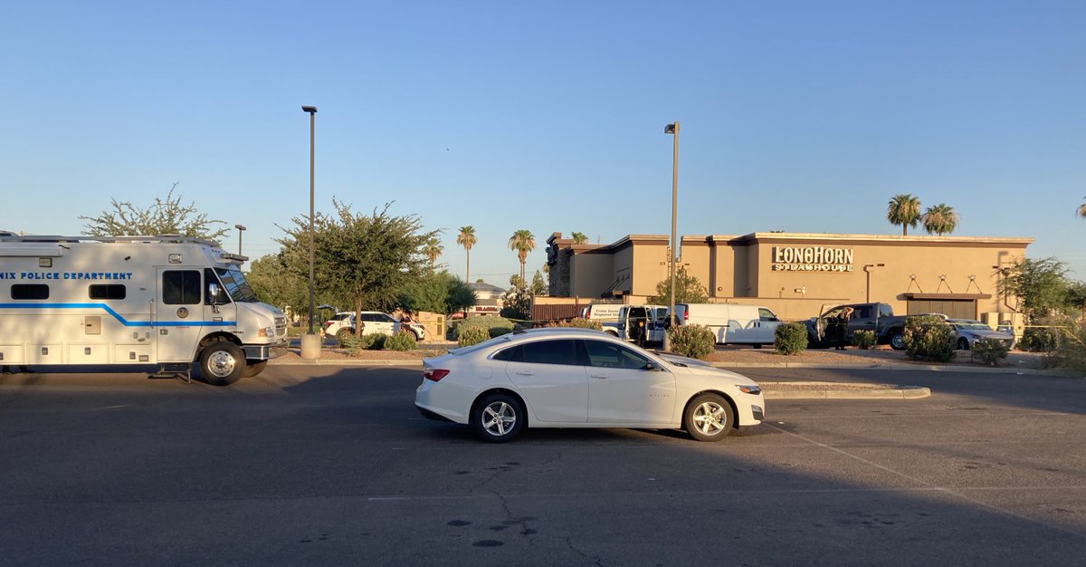 Deceased bodies of a man and woman were found in a parked car in a lot near Encanto and 75th Ave in Phoenix. @PhoenixPolice are calling it a double shooting scene and arrived last night after 8pm. Detectives and CSI workers have been on scene through the night 