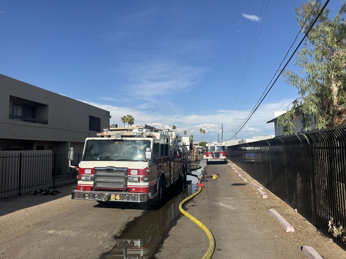 PHXFire extinguished an apartment complex fire near 43rd Ave and Indian School Rd this afternoon. Multiple units were affected, and up to 15 people were displaced. No injuries reported, and three kittens were rescued by firefighters and safely reunited with owners