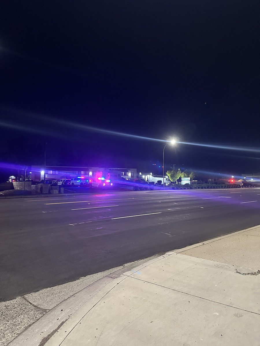 Tempe Police say a man is dead after he pointed a gun at officers. Nobody else was injured.: A police shooting is being investigated in Tempe near Baseline and Priest. No officers were hurt. Police say there are no outstanding suspects. Omnia Baseline apartments has been taped off since about 3pm