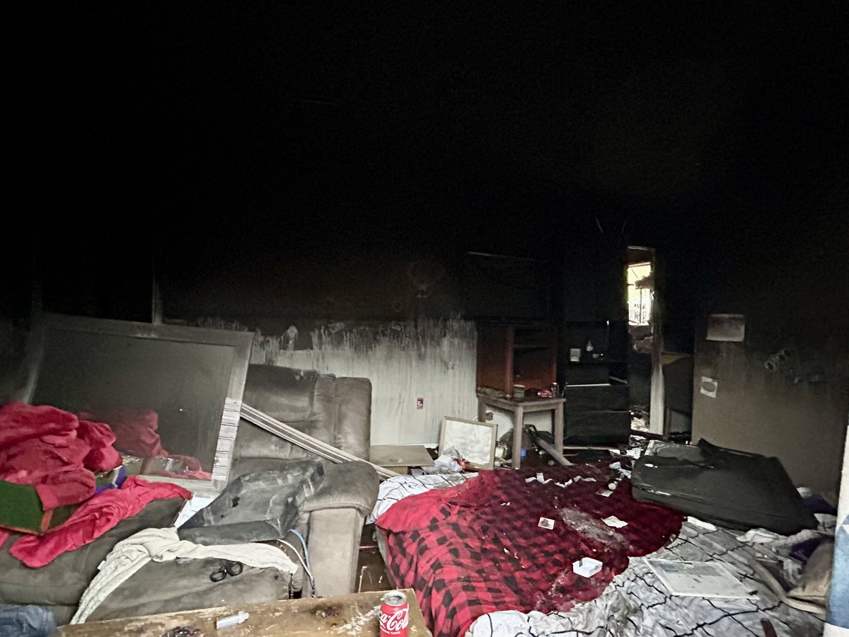 Tucson Fire crews were dispatched to a house fire in the 1300 block of south Rook Avenue at 7:16 this morning. Engine 9 was first on scene ten minutes later and reported heavy smoke and flames coming from the front window of a single-story house.The home was vacant 