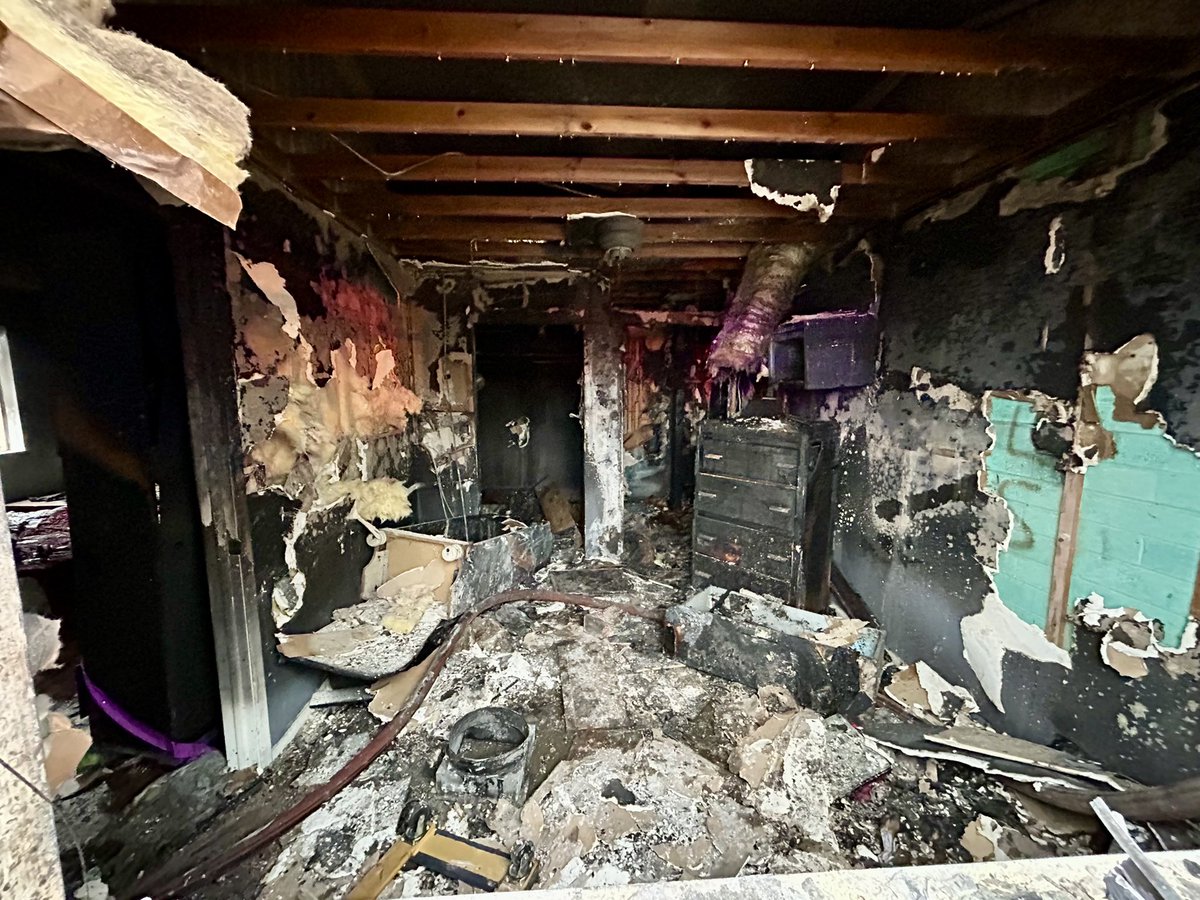 Tucson Fire crews were dispatched to a house fire in the 1300 block of south Rook Avenue at 7:16 this morning. Engine 9 was first on scene ten minutes later and reported heavy smoke and flames coming from the front window of a single-story house.The home was vacant 