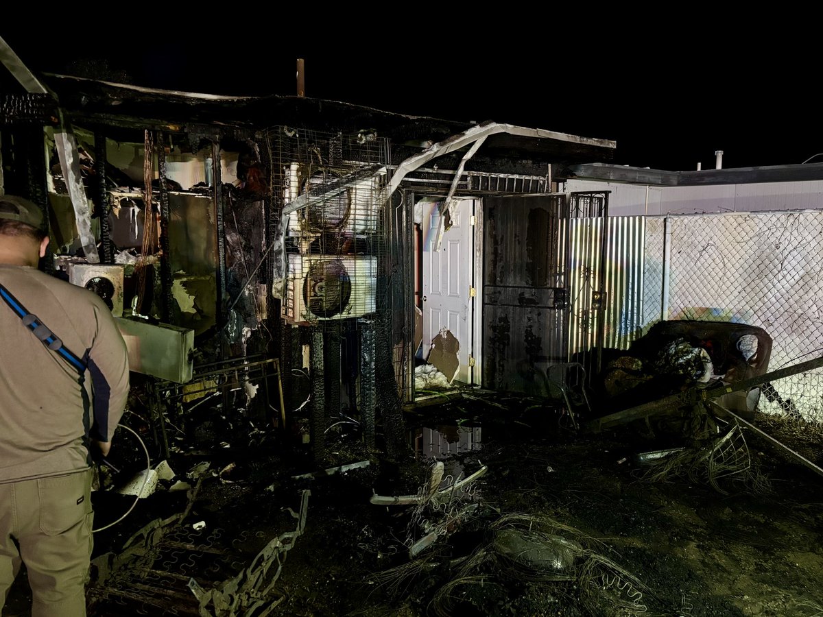 Tucson Fire was dispatched at 3:17 this morning to an apartment fire in the 2300 block of West Parkside Drive. Engine 10  arrived six minutes later and reported a fire in the backyard of a four plex