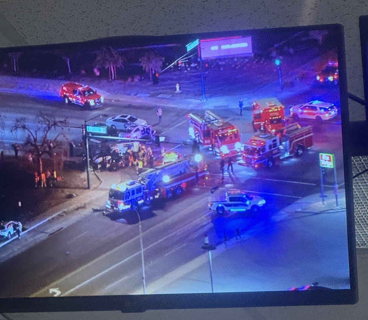 Phoenix Fire says 6 people hurt - 4 of them in critical condition after a multi car crash. This is 40th / McDowell